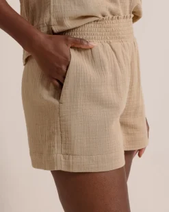 Daphne Short